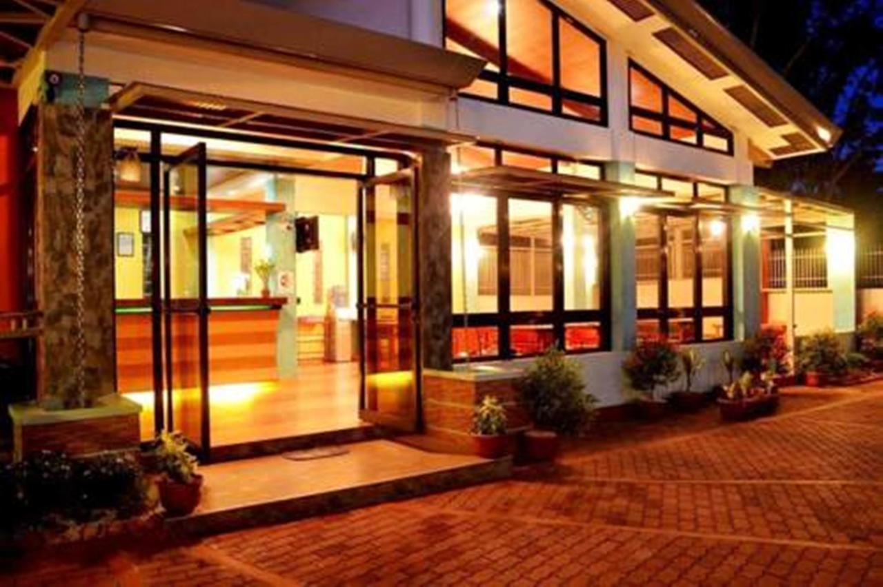 Julieta'S Pension House بويرتو برينسيسا المظهر الخارجي الصورة